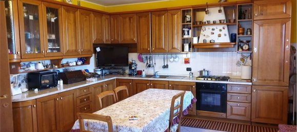 Villa de 4 habitaciónes en Mortara, Italy No. 5777 13