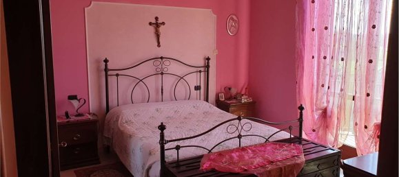 Villa de 4 habitaciónes en Mortara, Italy No. 5777 15