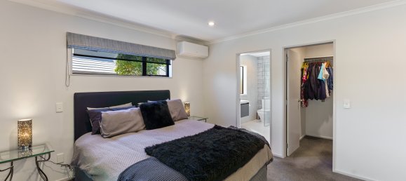 4 bedrooms House in Paraparaumu, New Zealand No. 110 22