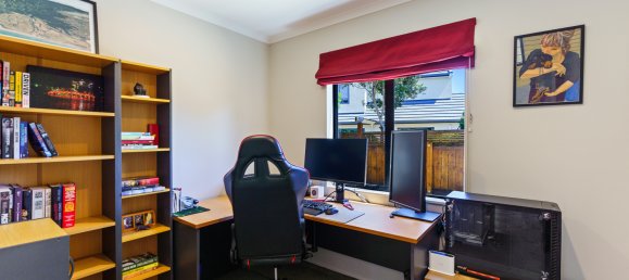 4 bedrooms House in Paraparaumu, New Zealand No. 110 20