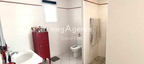 5 bedrooms House in Aizenay, France No. 106278 14