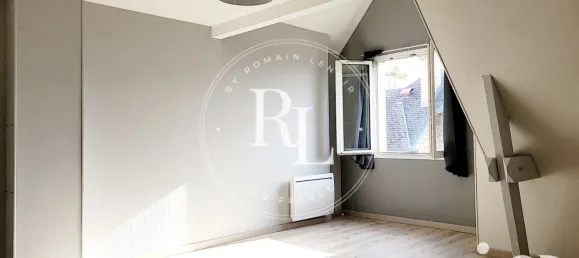 2 rooms Duplex in Caen, France No. 352834 4