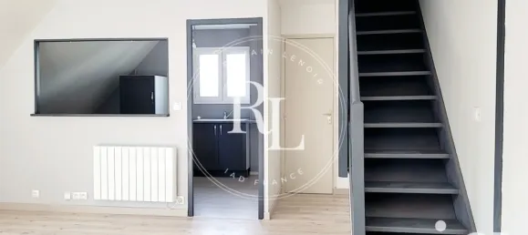 2 rooms Duplex in Caen, France No. 352834 3