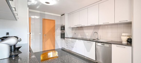 5 bedrooms Duplex in Porto, Portugal No. 108032 16