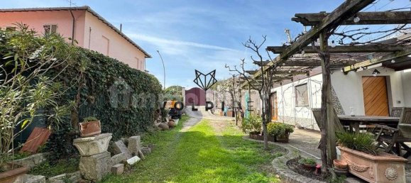 5 غرف نوم فيلا في Spoleto, Italy رقم 197374 10