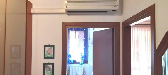 6 rooms House in Copparo, Italy No. 169372 4