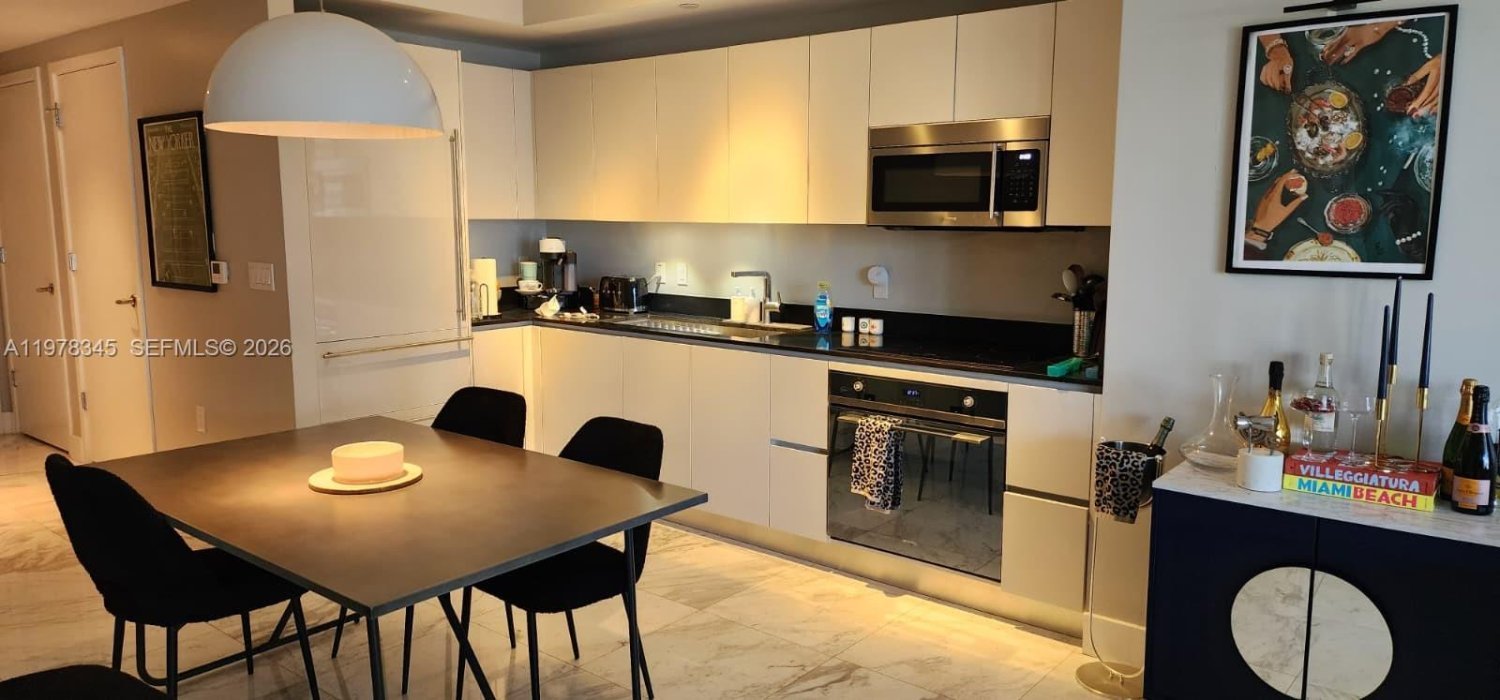 1 dormitorio propiedad comercial en venta en Miami, Miami-Dade, Florida, USA № 615379