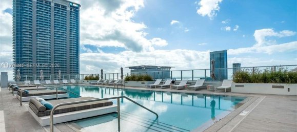 1 dormitorio propiedad comercial en venta en Miami, Miami-Dade, Florida, USA № 615379 23