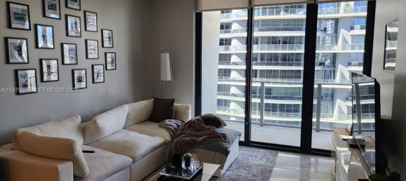 1 dormitorio propiedad comercial en venta en Miami, Miami-Dade, Florida, USA № 615379 18
