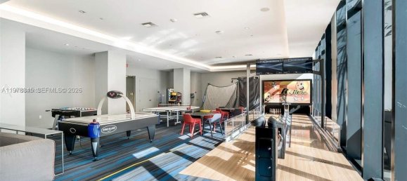 1 dormitorio propiedad comercial en venta en Miami, Miami-Dade, Florida, USA № 615379 3