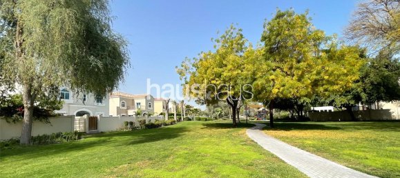 Villa de 5 dormitorios en Dubai Sports City, UAE No. 98562 12