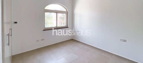 Villa de 5 dormitorios en Dubai Sports City, UAE No. 98562 11