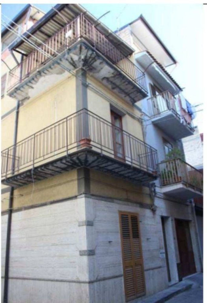 3 rooms Apartment in Scordia, Italy No. 296919