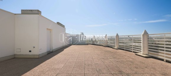 3 Schlafzimmer Gewerbliche Immobilie in Calderara di Reno, Italy, Nr. 354157 23