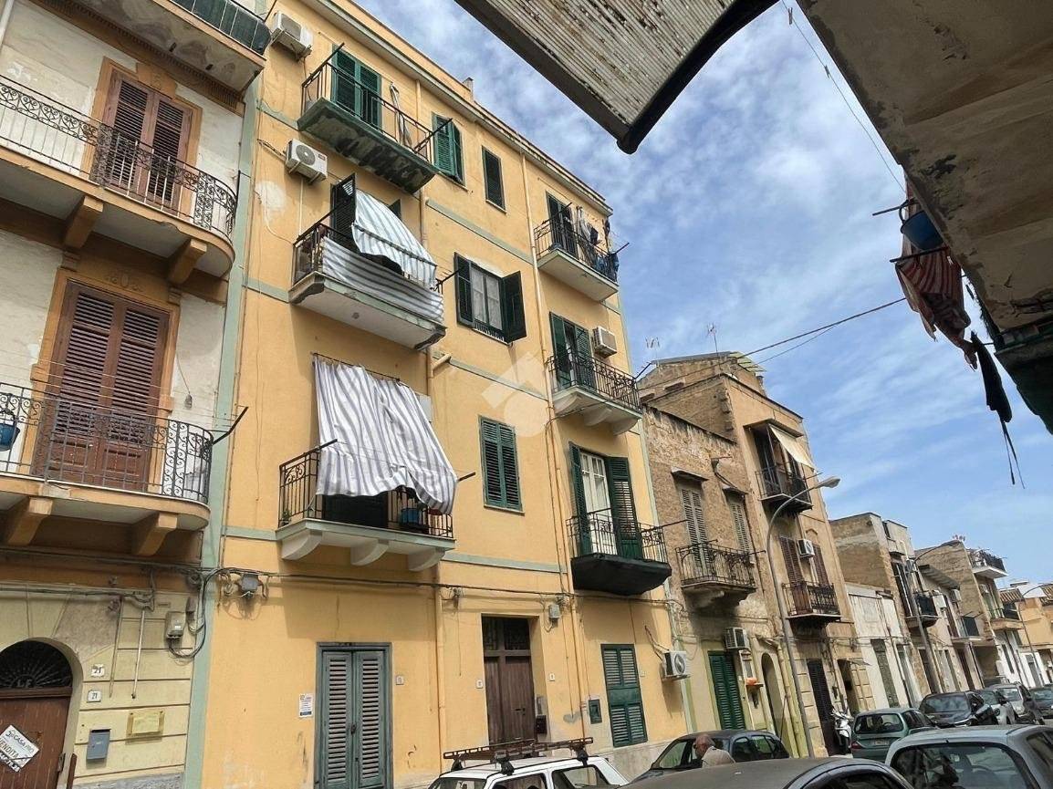 3 غرف نوم شقة في Palermo, Italy رقم 335148