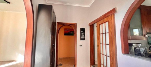 2-salle Appartement à Pozzuoli, Italy No. 32002 14