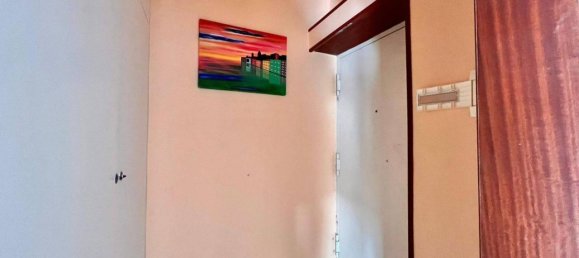 2-salle Appartement à Pozzuoli, Italy No. 32002 12