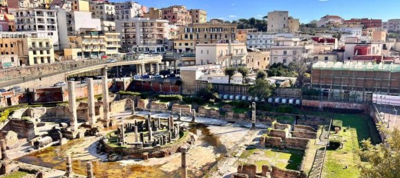 2-salle Appartement à Pozzuoli, Italy No. 32002 24