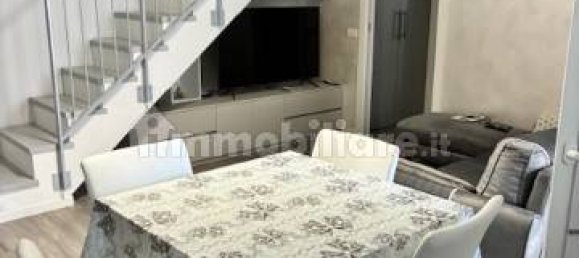 2 bedrooms Apartment in Milan, Italy No. 272567 3