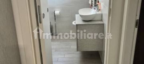 2 bedrooms Apartment in Milan, Italy No. 272567 9