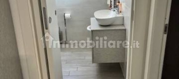 2 bedrooms Apartment in Milan, Italy No. 272567 12