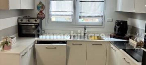 2 bedrooms Apartment in Milan, Italy No. 272567 6