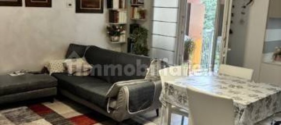 2 bedrooms Apartment in Milan, Italy No. 272567 5