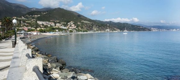 3 rooms Apartment in Arenzano, Italy No. 169577 24