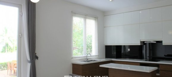 4 bedrooms Villa in Long Bien, Vietnam No. 846 5