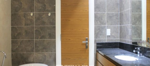 4 bedrooms Villa in Long Bien, Vietnam No. 846 16