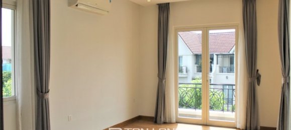 4 bedrooms Villa in Long Bien, Vietnam No. 846 22