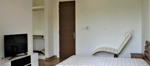 4 bedrooms Villa in Long Bien, Vietnam No. 846 14