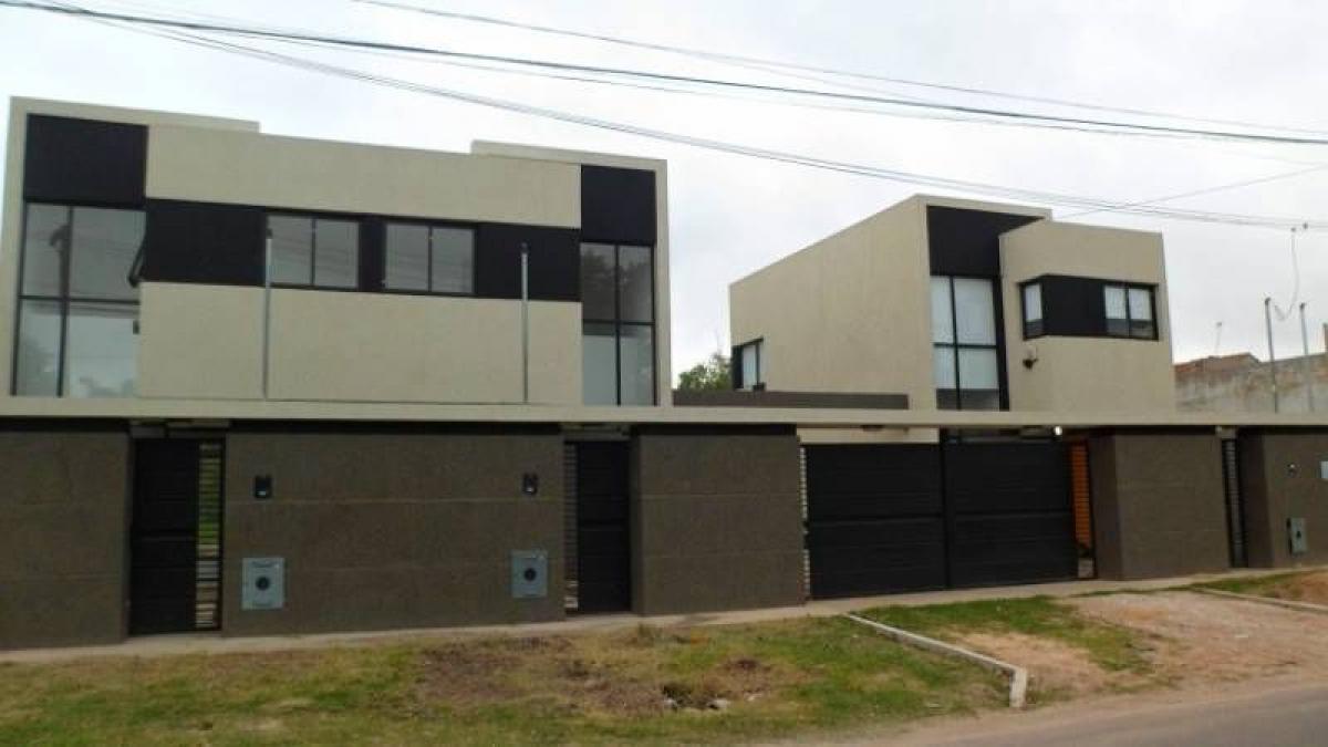 Casa de 2 dormitorios en Campo Creado, Argentina No. 16636