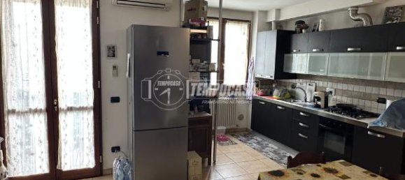 3 rooms Apartment in Bibbiano, Italy No. 38566 8