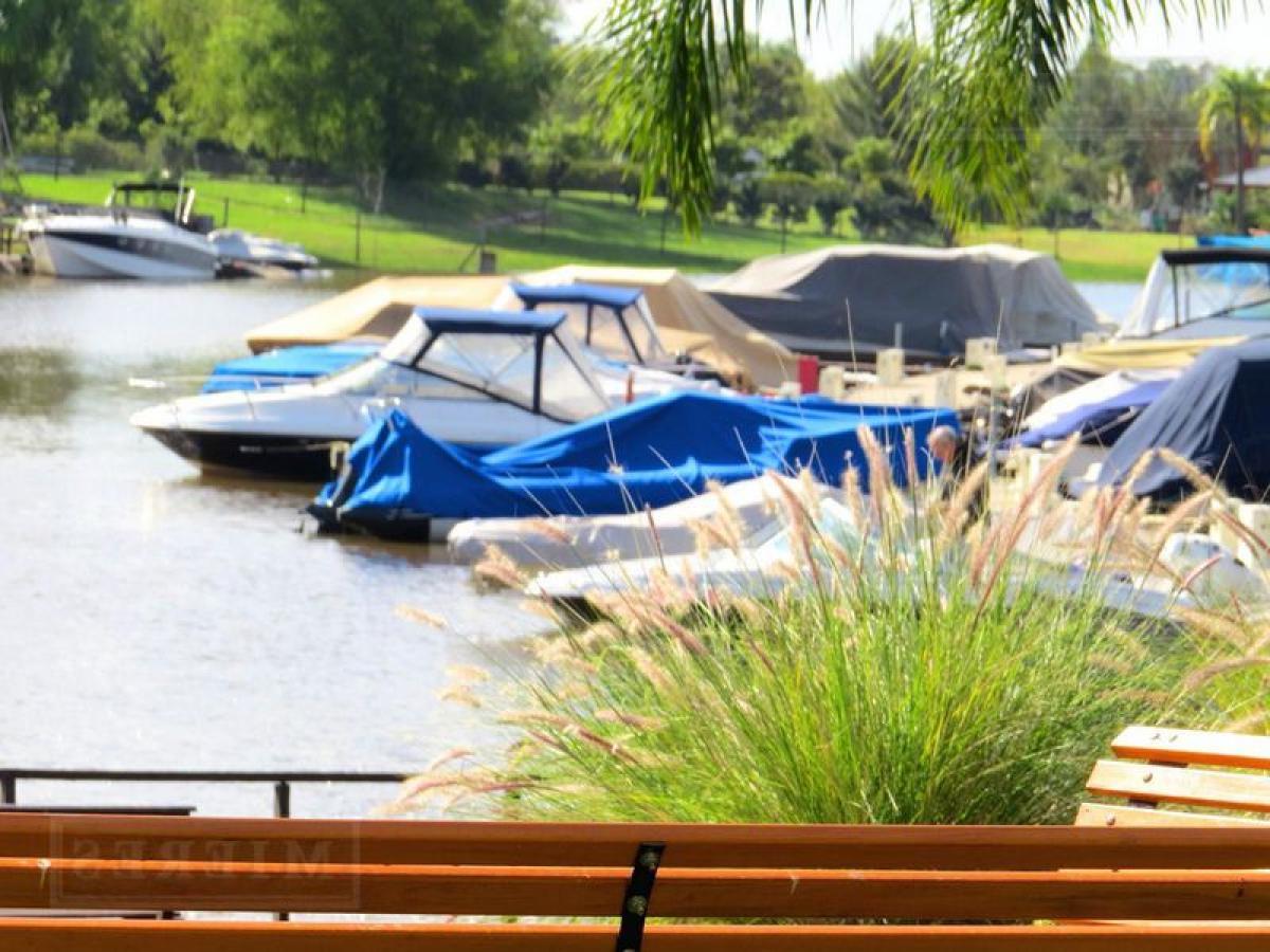  Land in Tigre, Argentina No. 110553