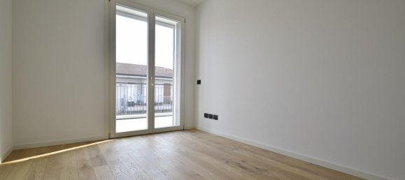 4 rooms Villa in Sona, Italy No. 9148 17