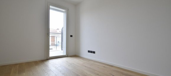 4 rooms Villa in Sona, Italy No. 9148 21