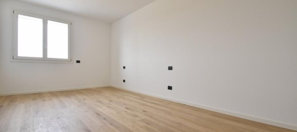 4 rooms Villa in Sona, Italy No. 9148 10