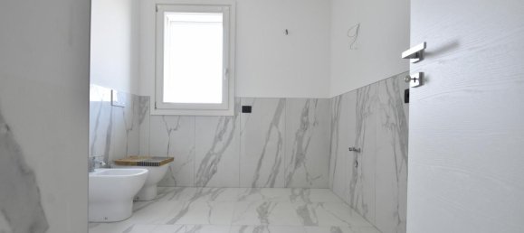 4 rooms Villa in Sona, Italy No. 9148 7