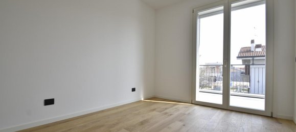 4 rooms Villa in Sona, Italy No. 9148 14