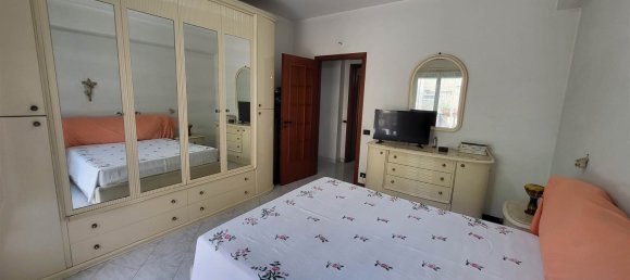 2 bedrooms Apartment in Misterbianco, Italy No. 162869 8