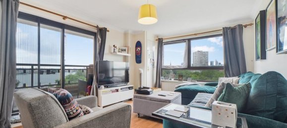 1 bedroom Apartment in London, United Kingdom No. 8270 2