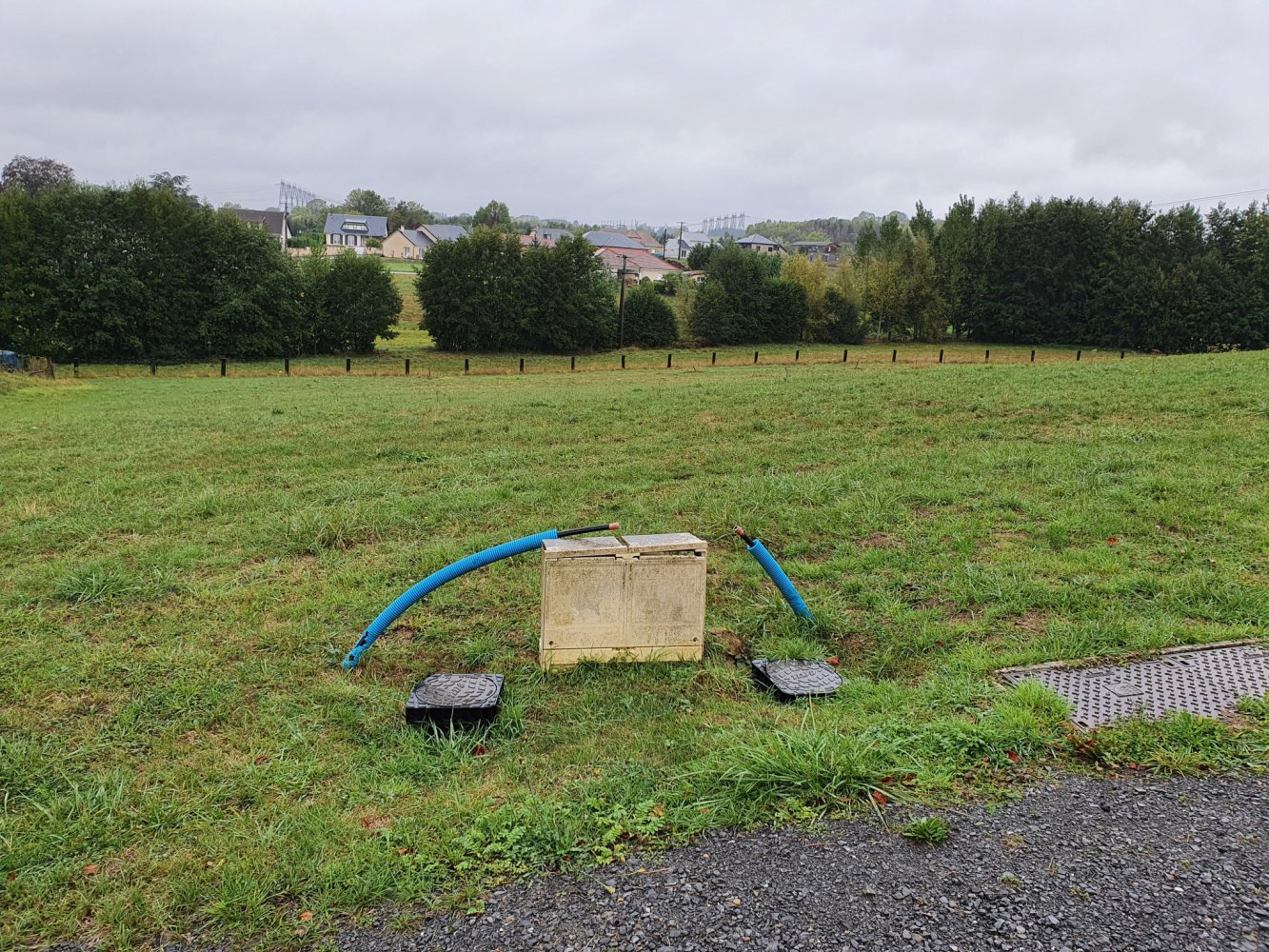 Terrain à Lonny, France No. 89802