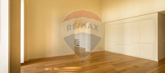 2 bedrooms Apartment in Lisbon, Portugal No. 76774 3