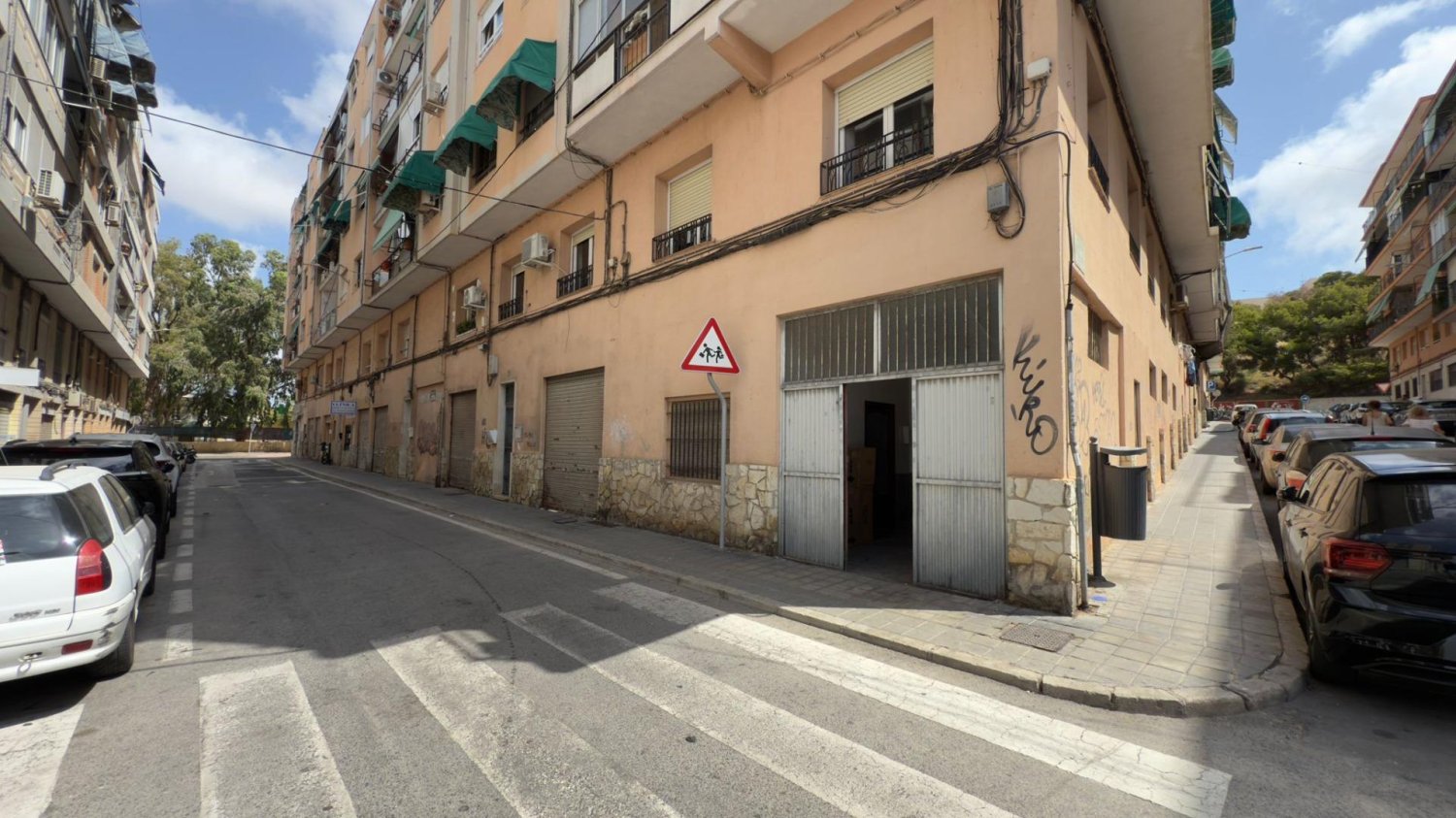Gewerbliche Immobilie in Alicante, Spain 259m², Nr. 22269
