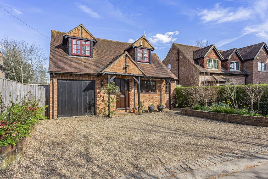 3 Schlafzimmer Haus in Egham, United Kingdom, Nr. 8626