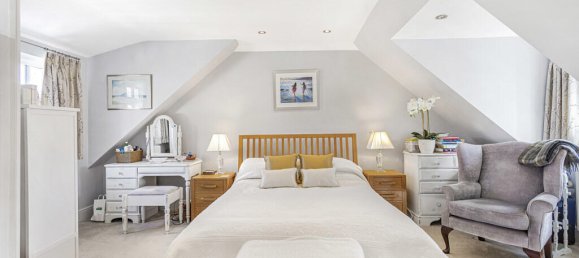 3 Schlafzimmer Haus in Egham, United Kingdom, Nr. 8626 25