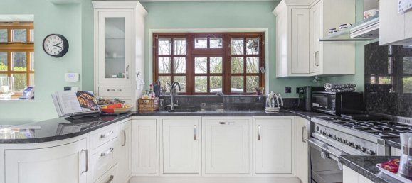 3 Schlafzimmer Haus in Egham, United Kingdom, Nr. 8626 23