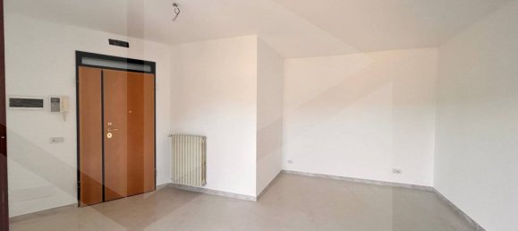 Квартира с 3 комнатами в Битетто, Италия № 27842 25