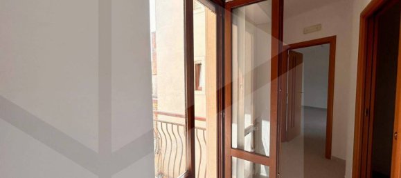 Квартира с 3 комнатами в Битетто, Италия № 27842 2